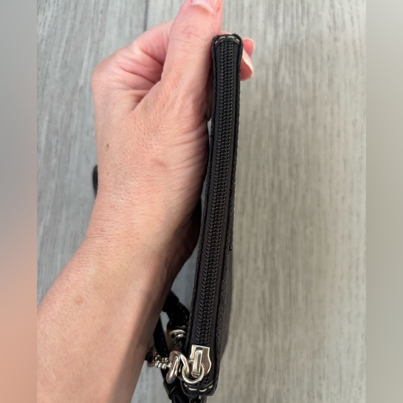 EUC Coach black wristlet w/hangtag - Picture 4 of 10